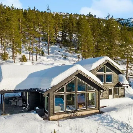 Semesterbostad With Panoramic View Near Gaustatoppen *